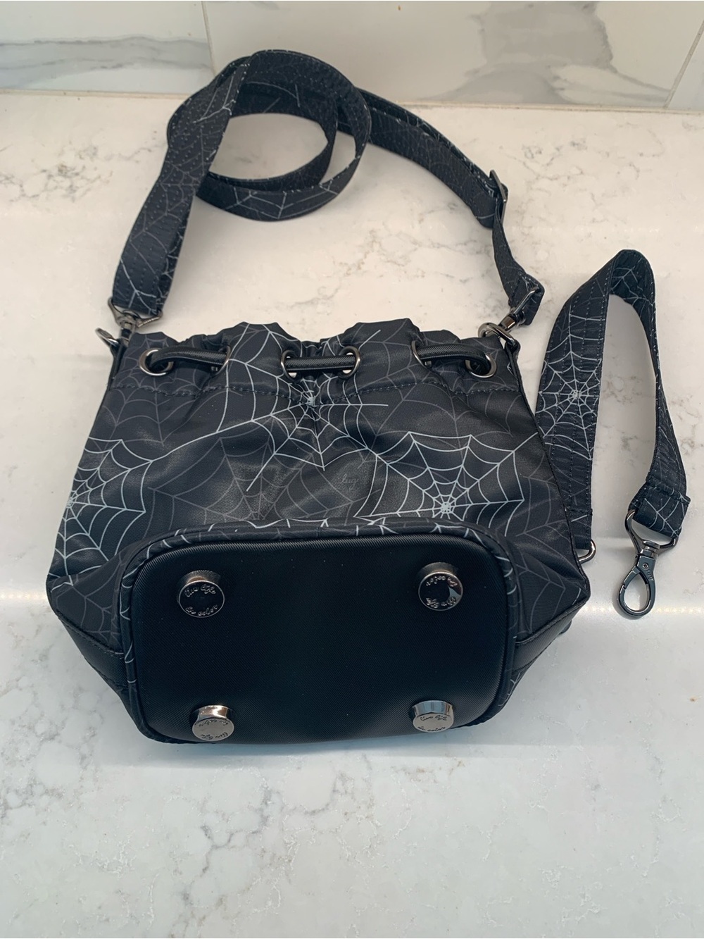 NWOT Lug Black Spiderweb Drawstring Bucket Whirlybird Bag - Picture 6 of 7